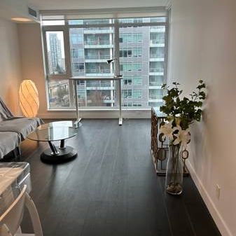 Furnished 1-Bedroom Metrotown Apartment - Photo 3