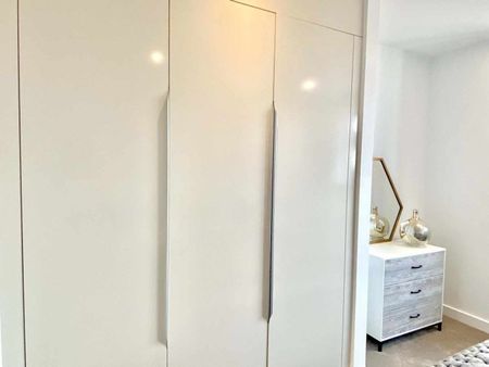 Elephant Park 4 (Whole Property) Room 1 - Photo 3