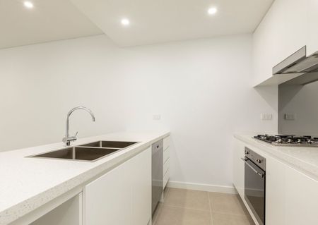 Stylish & Luxurious - Photo 4