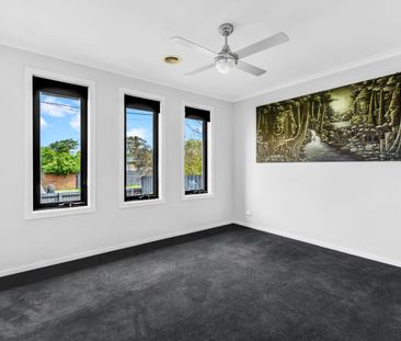 PERFECT FOR FAMILIES – TWO MASTER SUITES & THREE BATHROOMS - Photo 3
