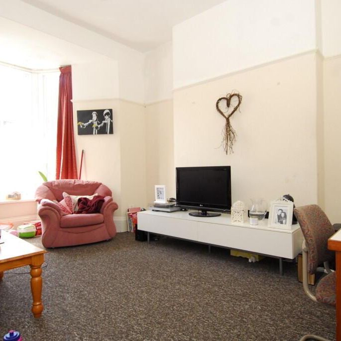 2 bedroom house share to rent - Photo 1