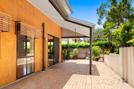 Spacious & Private Family Home in Prime Kelvin Grove Location - Photo 5