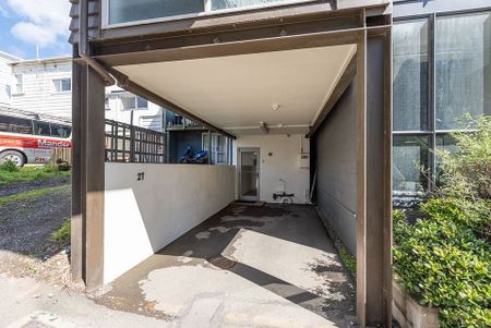 3 bdrm townhouse + carport **SHORT TERM TENANCY** - Photo 5