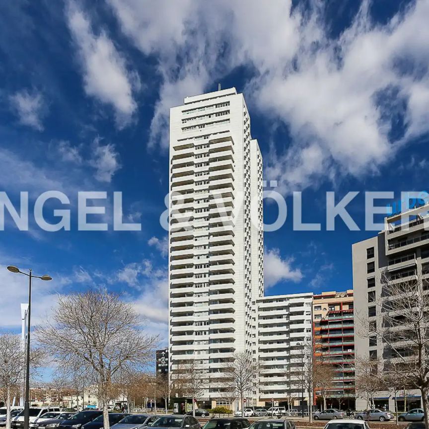 Valencia - Photo 1
