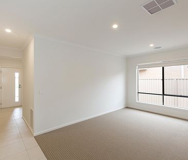 FOUR BEDROOM HOME IN POPULAR LOCATION - Photo 2