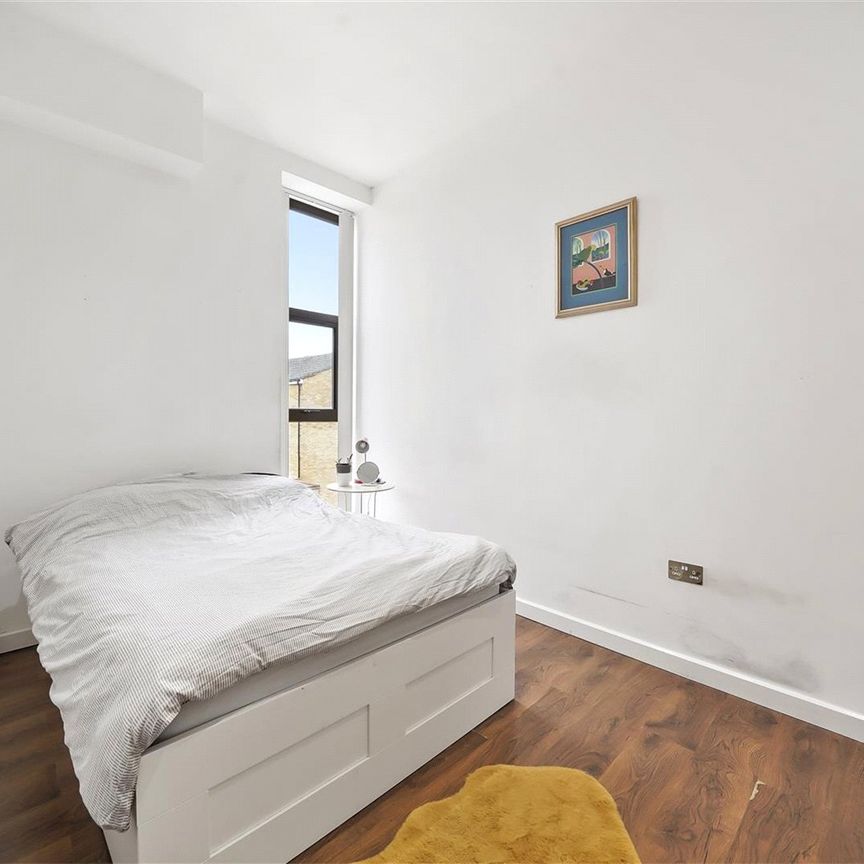 North End Road, SW6, London - Photo 1