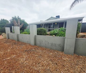 Parkside Living with Tropical Pool & Room for the Whole Family - Photo 3