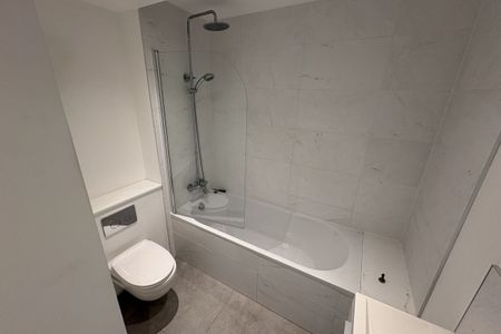 Station Parade - Photo 2