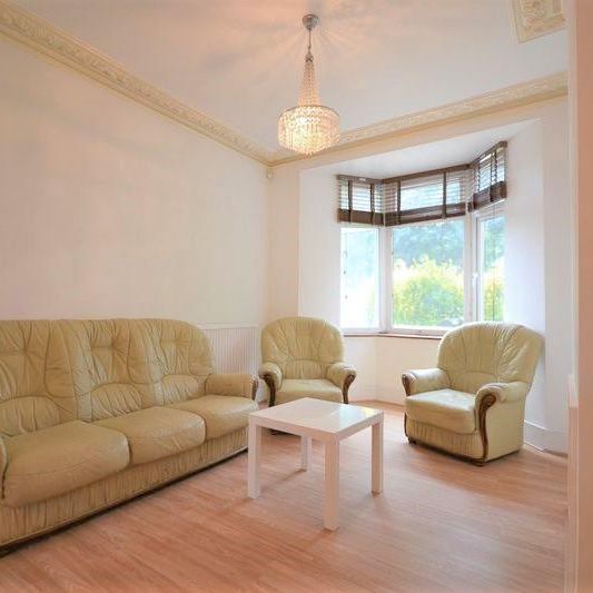 4 bedroom terraced house to rent - Photo 1