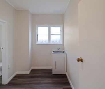 Naenae Living - Photo 1