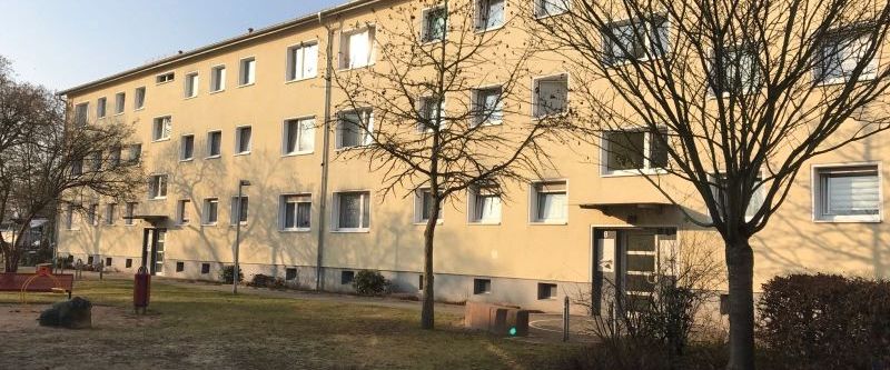 Erdgeschosswohnung mit Balkon - 3 Zimmer in Hanau-Lamboy - Photo 1
