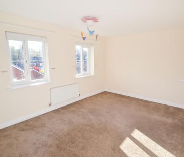 4 bedroom terraced house to rent - Photo 3