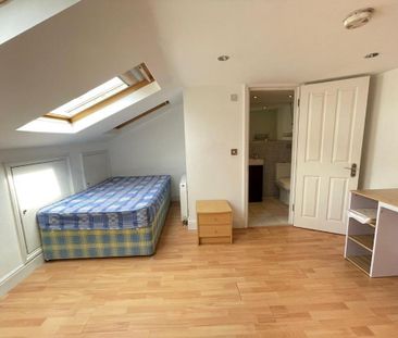2 bedroom flat to rent - Photo 6