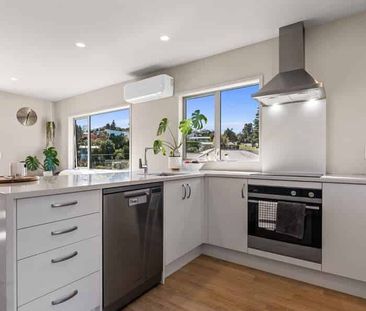 Elevated modern cottage in peaceful setting - Photo 1