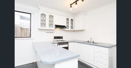 Charming period home - Photo 2