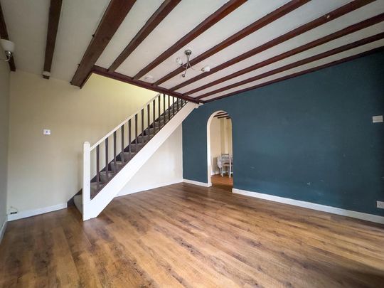 2 bedroom end of terrace house to rent - Photo 1