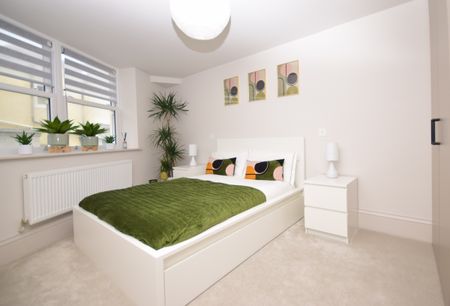 2 bedroom apartment to rent - Photo 4