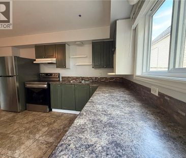 1087 CANNON Street E, Hamilton, Ontario, L8L2J3 - Photo 6