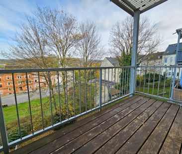 Perfekt für die Familie mit Balkon und großem Garten - Photo 1