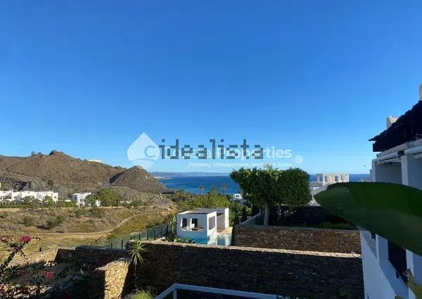 Alquiler de chalet pareado en Calle Califato