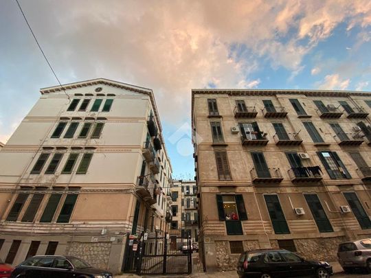 Bilocale in affitto - Photo 1