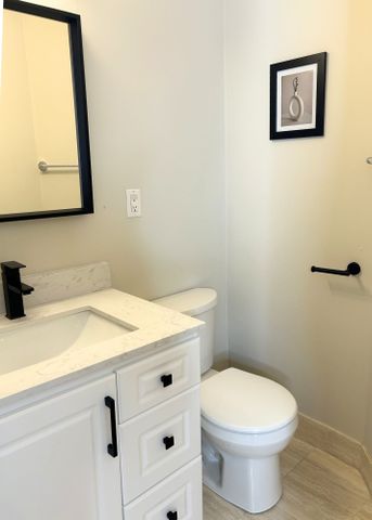 For Lease - 30 Oak Park Crescent Unit# Basement, Vaughan, Ontario - Photo 2