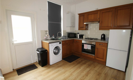 2 bedroom terraced house to rent - Photo 4