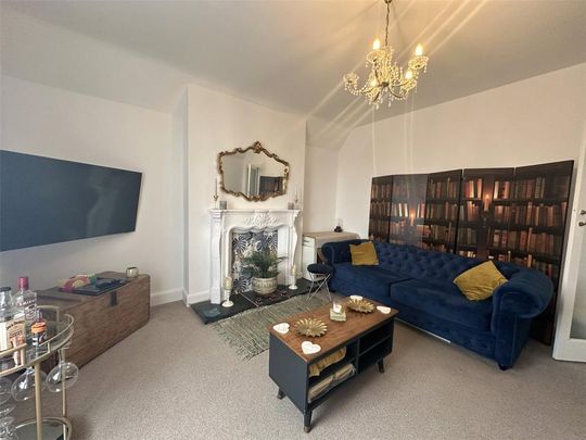 1 bedroom penthouse to rent - Photo 1