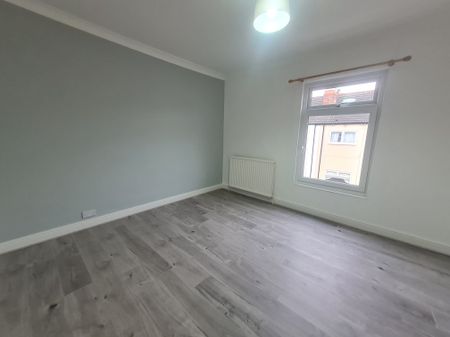 Lower Oxford Street, Castleford - Photo 2