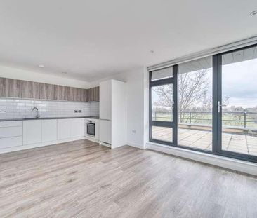 London Road, Staines-upon-thames, TW18 - Photo 2