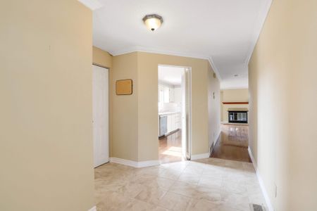 For Lease - 1136 Des Bouleaux Place, Orleans - Convent Glen and Area, Ontario - Photo 3