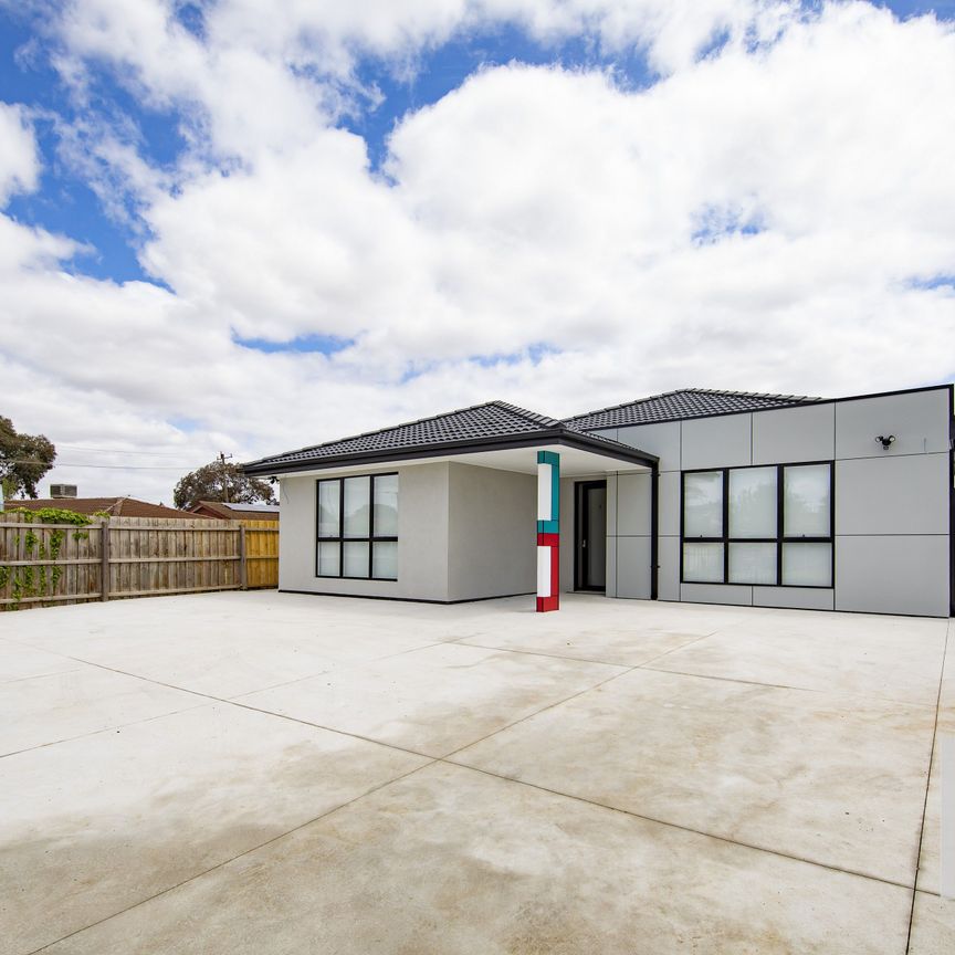 Brand New |Fully Furnished Studio - All Bills Included - Photo 1