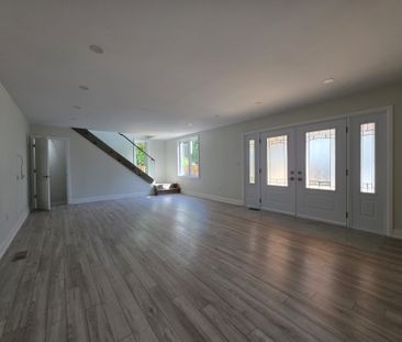 For Lease - 198 Victoria Street Unit# B, Hamilton, Ontario - Photo 4
