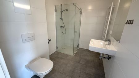 Kompakte + günstige Neubauwohnung mit MEGA-SÜD-LOGGIA (11,70m²) nahe Akademiepark - Photo 5