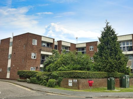 Two-Bedrooms Apartment - Photo 2