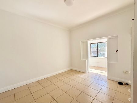 Neat 1 Bedroom Flat in Convenient Punchbowl Location - Photo 5