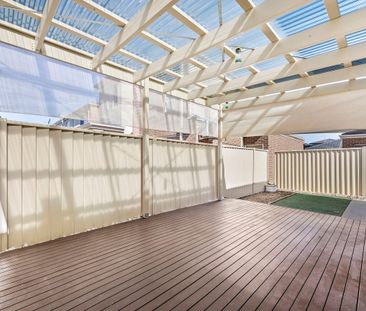 10 Zammit Lane, Hillside VIC 3037 - House For Rent | Domain - Photo 4