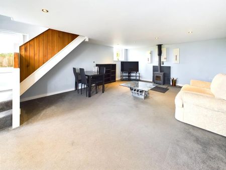 1 bedroom detached house to rent - Photo 2
