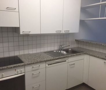 Generous and modern apartment - Photo 1