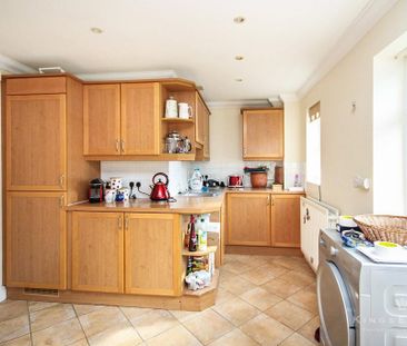 4 bedroom property to rent - Photo 6
