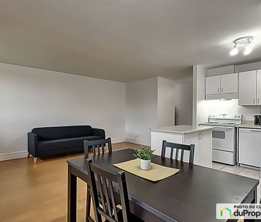 Chambre - Complexe du Parc - 85 rue Bowen Nord, Sherbrooke (Fleurimont) à louer - Photo 2