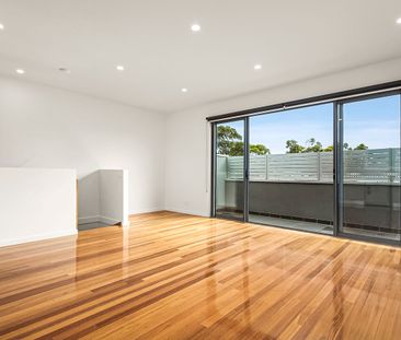 3/26 Winifred Street, Essendon VIC 3040 - Townhouse For Rent | Domain - Photo 1