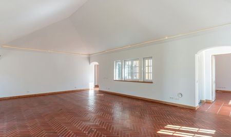Arrendamento Moradia T5+1 com piscina Quinta da Marinha Norte - Foto 2