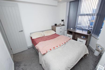 7 bedroom house to rent - Photo 4