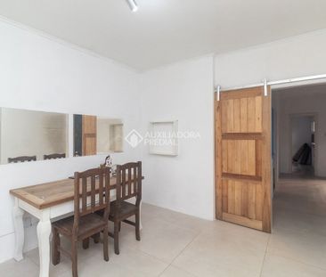 Apartamento com 1 quarto e 51m² para alugar em Menino Deus, Porto A... - Photo 1