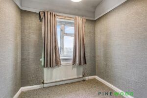 3 BEDROOM House - End Terrace - Photo 2