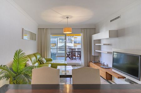 Apartamento de alquiler en Avenida Príncipe Salman, E1, La Dama de Noche - La Alzambra - Photo 2