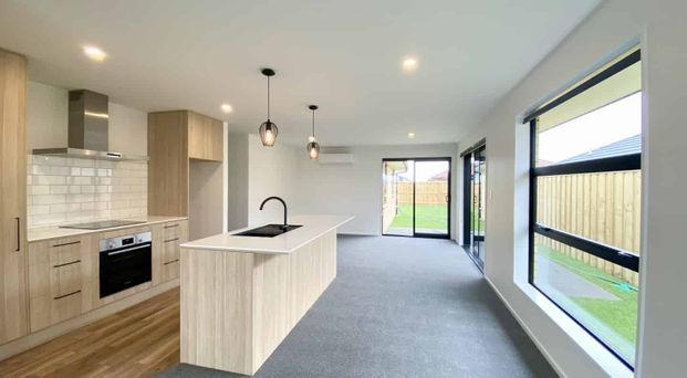 Rolleston, 4 Bedrooms - Photo 1