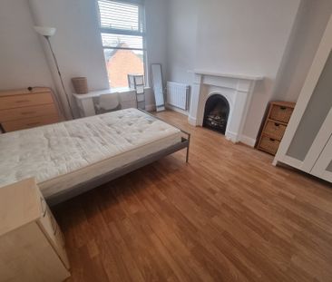 5 Bed Student Accommodation - Photo 6