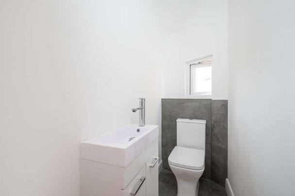 The Vale, Golders Green, NW11 - Photo 1